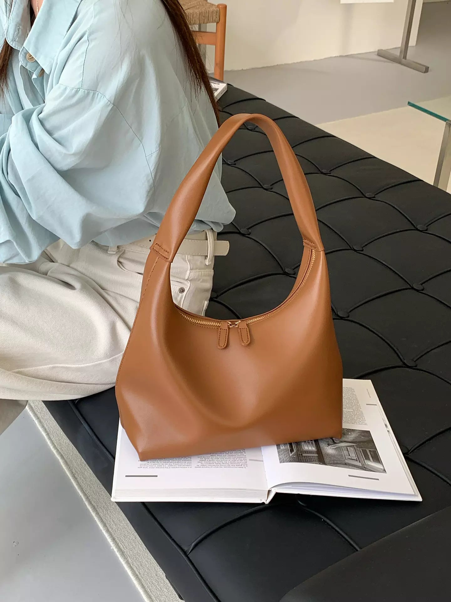 Shoulder Bag for Women – Minimalist Soft PU Leather Hobo Purse with Zipper Closure for Everyday Use