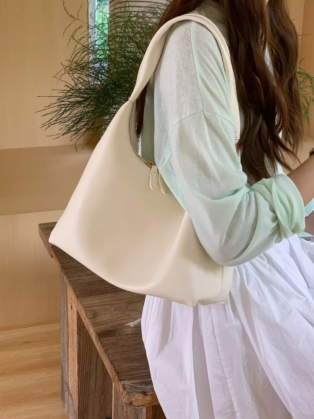 Shoulder Bag for Women – Minimalist Soft PU Leather Hobo Purse with Zipper Closure for Everyday Use