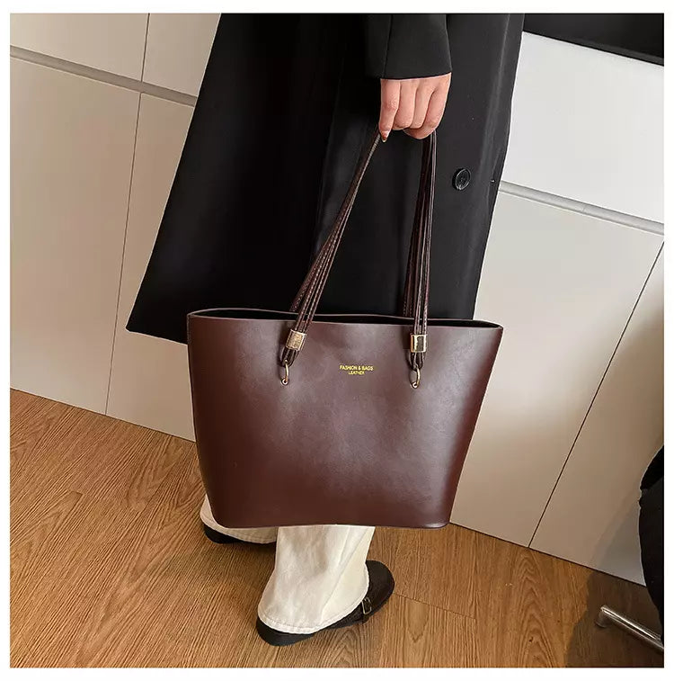 Large Tote Bag for Women – Elegant Minimalist Shoulder Bag for Work