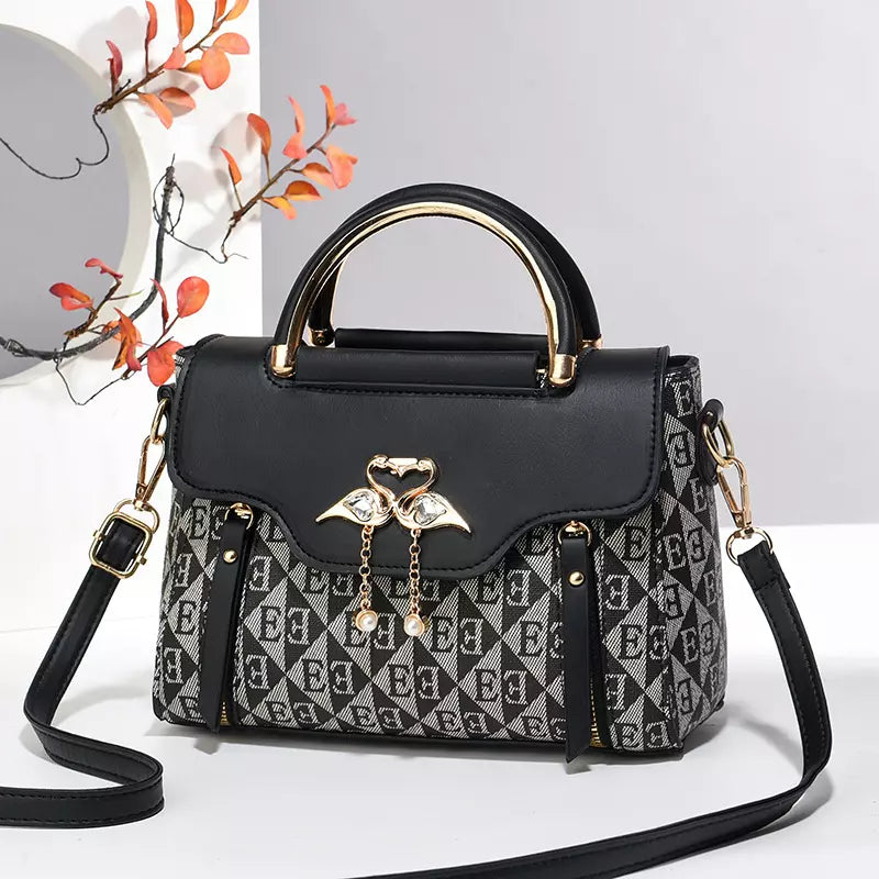 Shoulder Bag for Women with Detachable Crossbody Strap – Elegant Medium Everyday Handbag